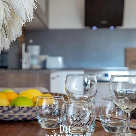 Box-8 Διαμέρισμα